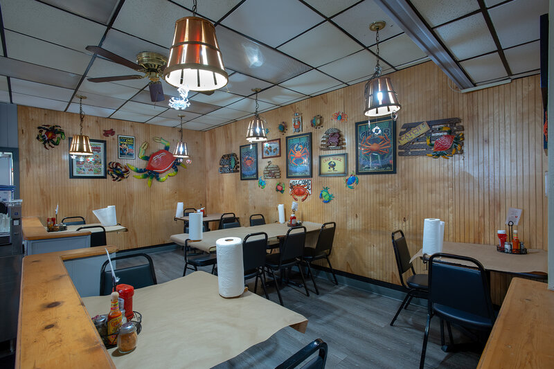 Side dining room with set tables