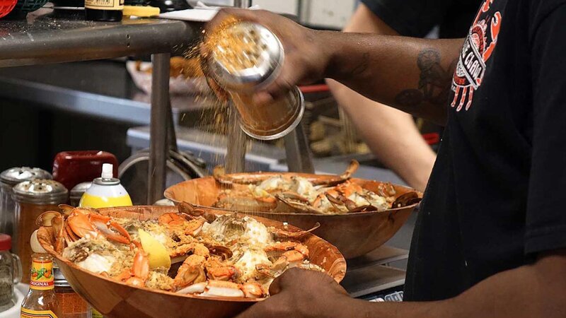 Blue Claw Seafood & Crab Eatery - Gallery Photo 10